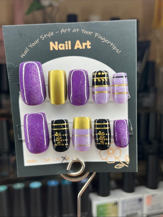 Hand Crafted Other - Nail Art Press-On Set in Purple, Gold & Black cat eye square